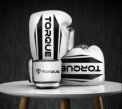 Guantes de entrenamiento de boxeo para niños con correa ancha ajustable